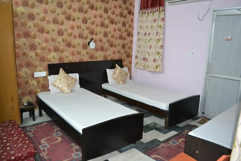 Mystique Moments B&B Delhi  2*, Delhi (National Capital Territory of India)